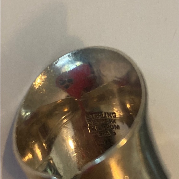 Modern Sterling Silver and pink Shield Ring with Gemstone Accents Adjustable - Picture 4 of 5